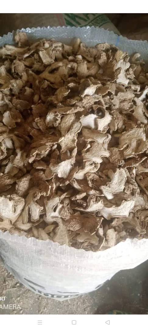 Split dey ginger, ginger powder, fresh ginger for sale