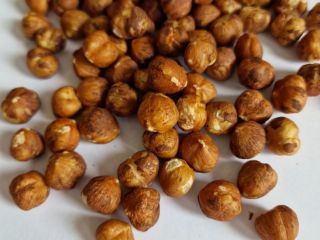 I will sell shelled hazelnuts.