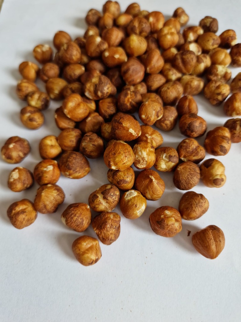 I will sell shelled hazelnuts