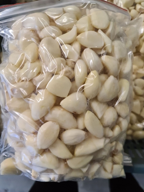 Order garlic and peeled cloves by SMS !! Overnight delivery