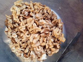 This year's shelled walnuts, price 25 PLN per kilo