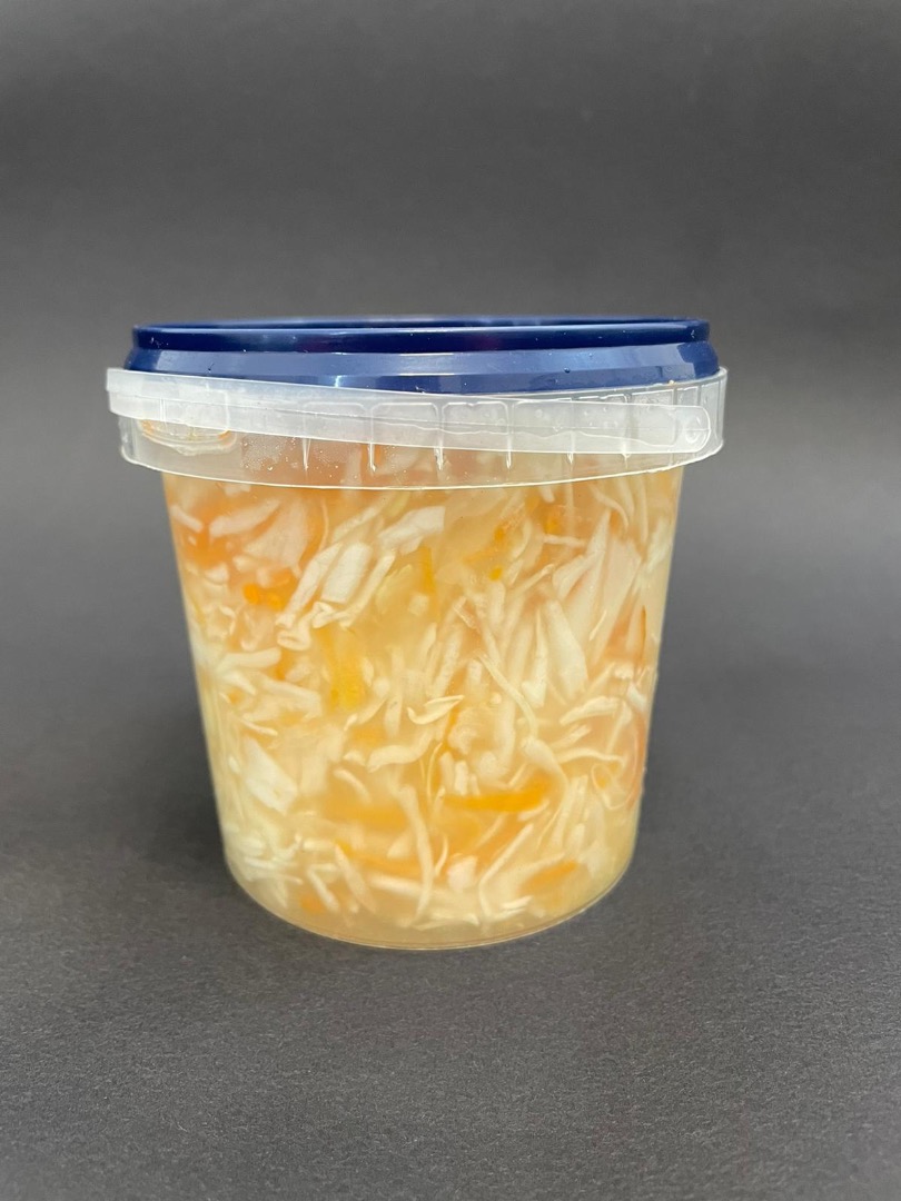 I am a producer of coleslaw with carrots / Beetroot salad with coleslaw and leek