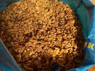 I will sell natural hand-peeled walnuts - PLN 22
