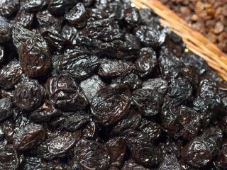 Dried plum, top quality, gas-dried without smoke