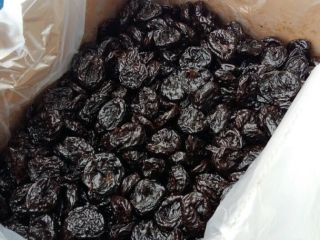 We have good quality Dried Prunes, pitted and unpitted,