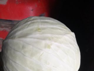 I will sell white cabbage, pickled salads, delivery possible.