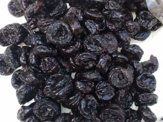 We selling prunes: Type: Stanley Moisture: from 18-35% With
