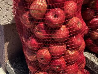 2 tons of Gloster and Starkinson apples packed in