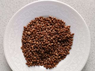 Offro grano saraceno arrostito. Ho un certificato di qualità.