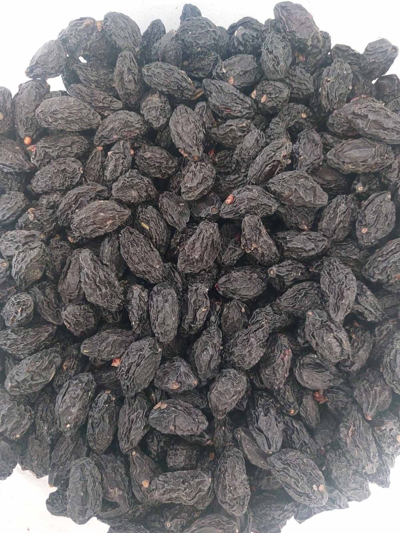 We are selling dry prunes produced in Moldova