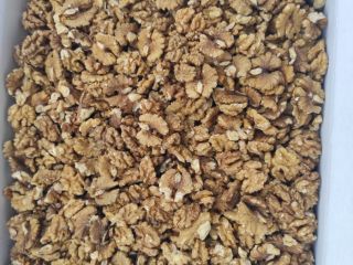 I will sell 1000-2000 kg of shelled walnuts -