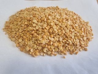 Yellow split peas Price given FCA Osina Mała, 98-358