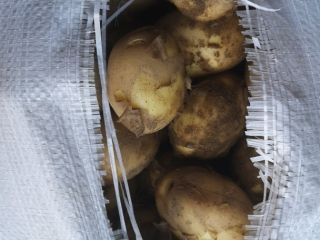 I sell new potatoes between 25 and 50 tons.
