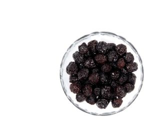 dry cherries with seeds for sale - 4 tons.