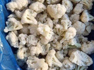 IQF Frozen Cauliflower Florets: Grade: A Size: 3-6 CM