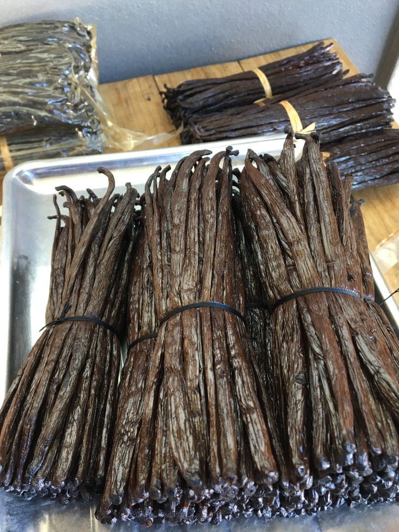 Contact [phone number] Discover our high-quality vanilla available for international export! ✨ At Vanille MG Export, we are committed to providing the finest