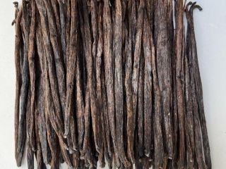 We sell fresh and A quality of vanilla pods