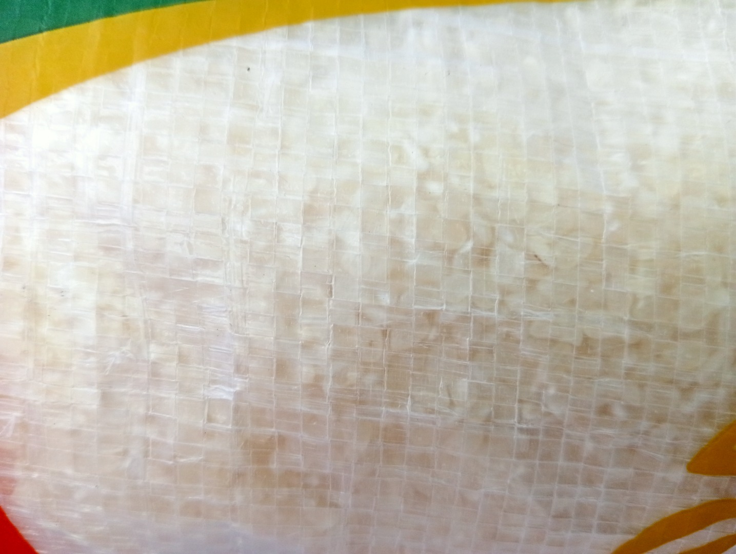 Japanese sushi rice Composition: White rice 100% broken (base 3/4 grain) (max) :5% Moisture (max): 14.0% Chalky seed (base 3/4 grain) (max) :2.0% Seed with red