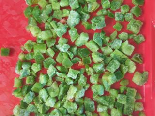 FROZEN GREEN PEPPERS CUBE 10X10, FOR SALE 660KG (2