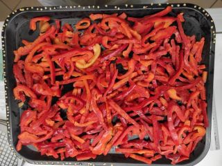Frozen red peppers, strips, for sale 10.880 kg (17