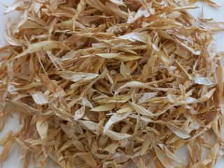 I will buy dried bean pods (Phaseolus vulgaris L.).