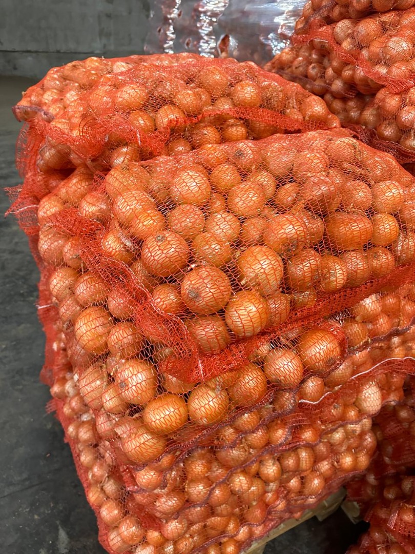We sell onions for export from Ukraine