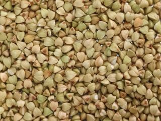 Unroasted buckwheat groats, top quality Moisture: 13.2% Contamination: 0.14%