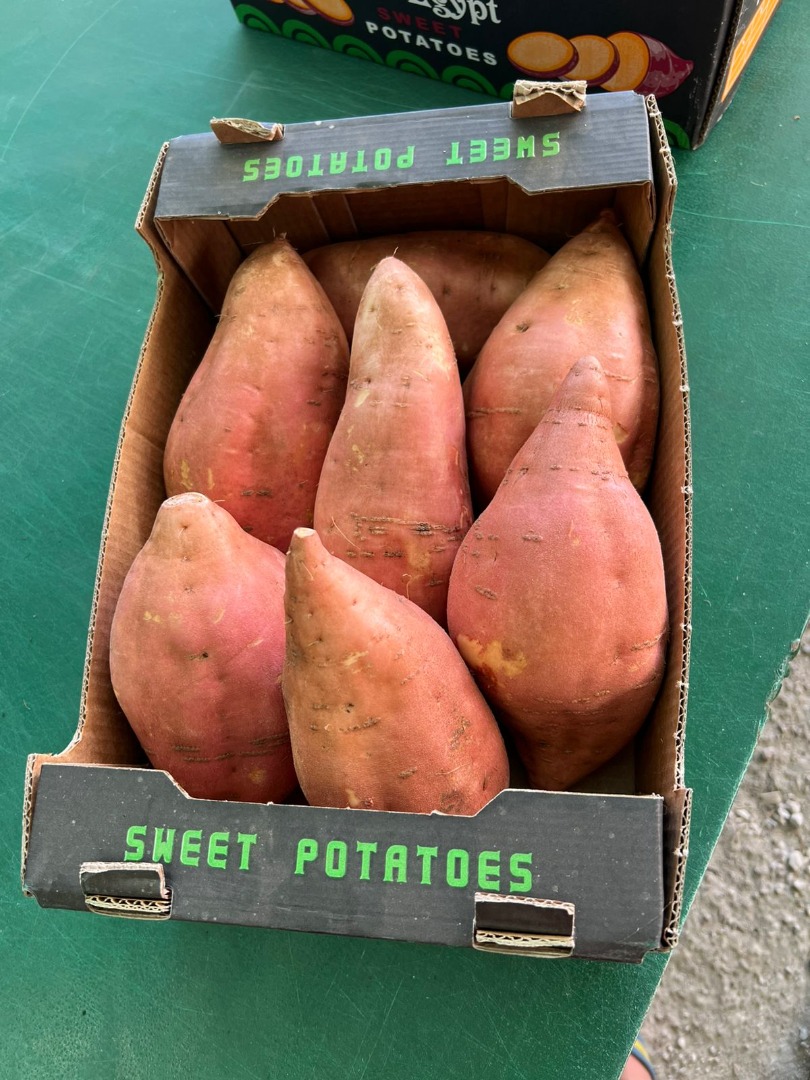 Hello, for sale sweet potatoes from Reggio Calabria, with a larger order the cost will vary