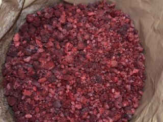 IQF crushed raspberries for jam or gris