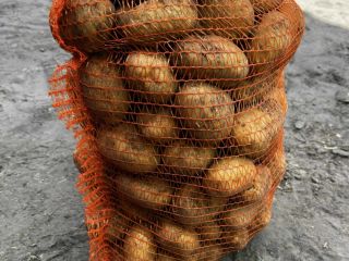 Hello, I am selling edible potatoes, denar variety, price