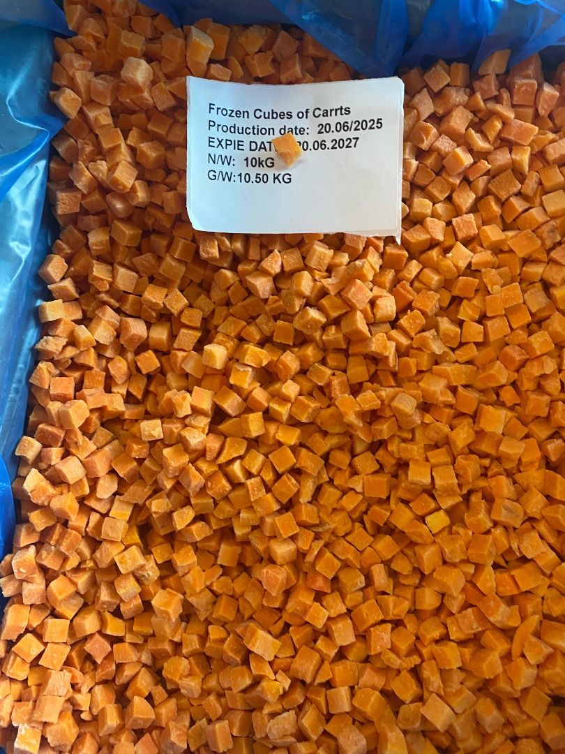 premium-quality frozen carrot cubes 10*10