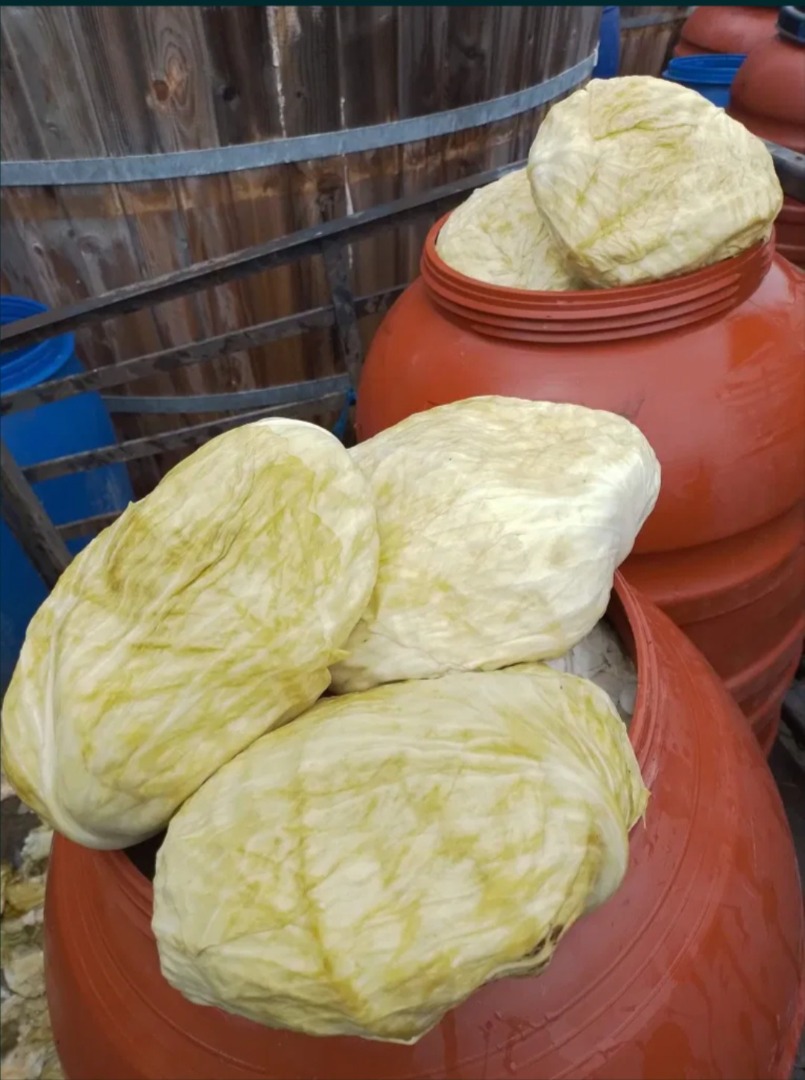 Flat cabbage €0.40/Kg Pickled flat cabbage €0.80/Kg