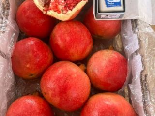 Product Details: Origin: Egypt Variety: Fresh Wonderful Pomegranate Calibre:
