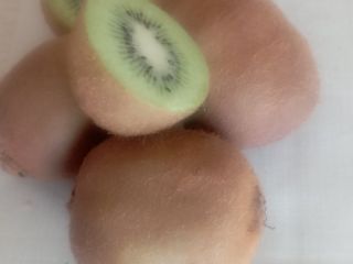 Organic green kiwi, very sweet, completely pesticide-free, medium-sized, 6.5