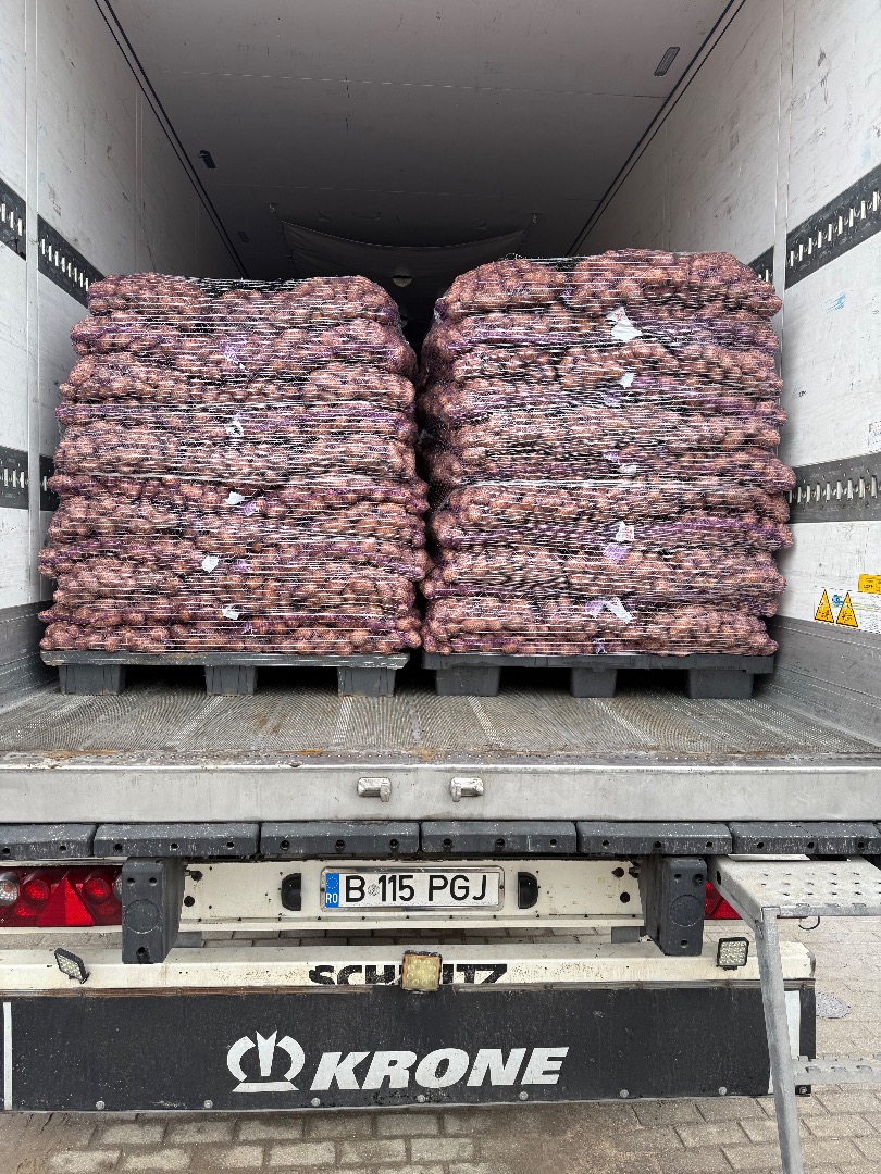 I'm selling edible potatoes with PHYTO testing
