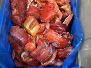 Frozen red peppers, strips, sold by 20,000 kg, individually