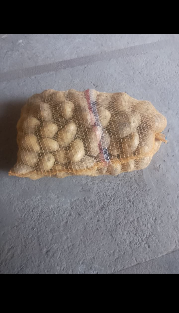 I'm selling Denar potatoes for 10 PLN per bag