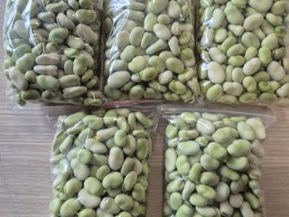 Fresh broad beans – retail and wholesale in large