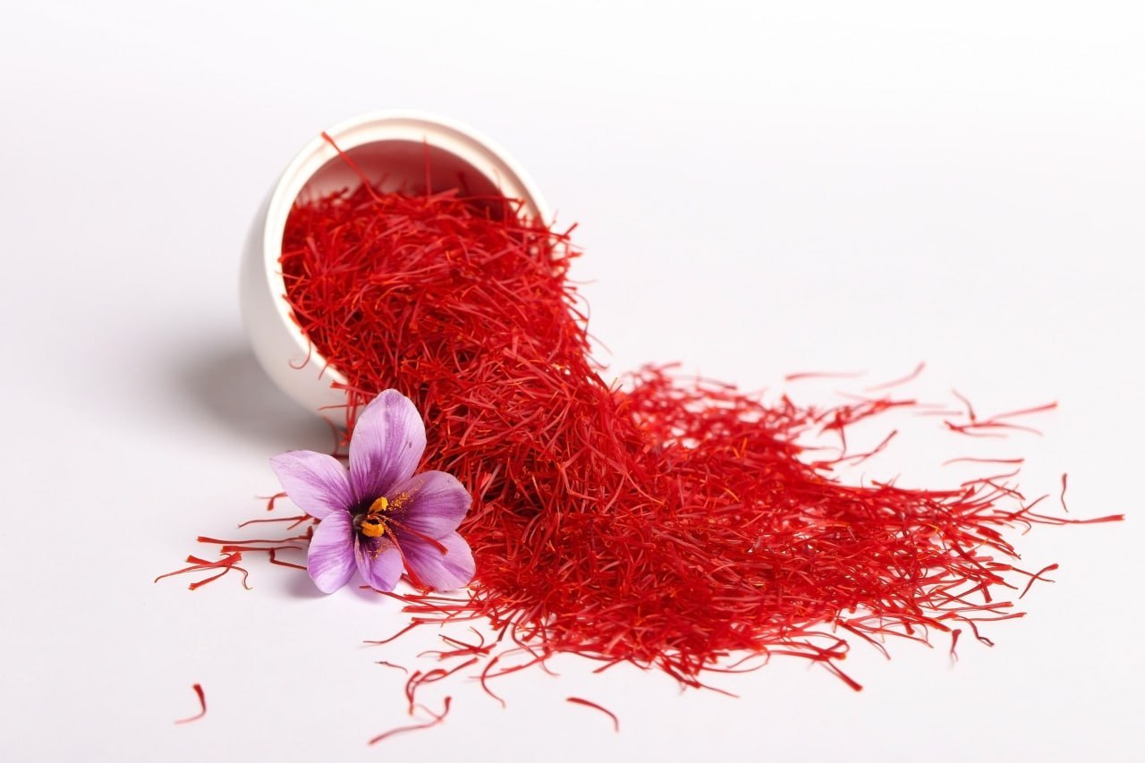 Our holding has been cultivating saffron since 2017 in partnership with the Italian company Oro Rosso