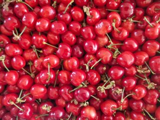AT;; FIA GOGOT FRUIT;; YOU WILL FIND THE FRESHEST