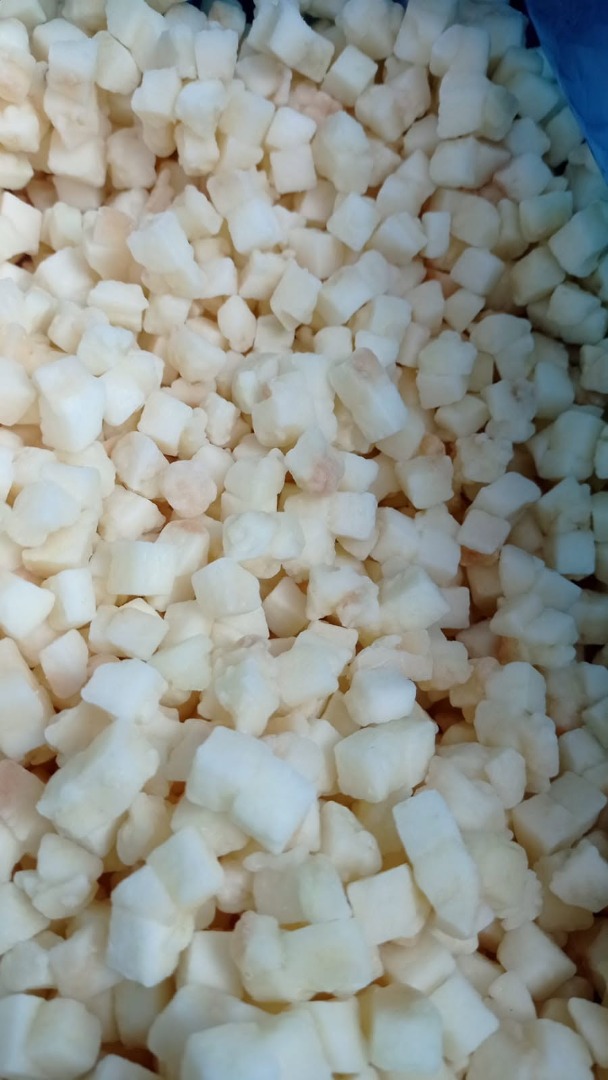 Frozen Ligol IQF apples, 10mm cubes and 1/16th segments