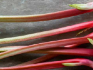 I'm selling rhubarb, the leader variety, cut on both
