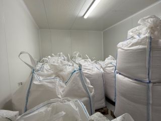 I'm selling big bags of high-quality flint corn for