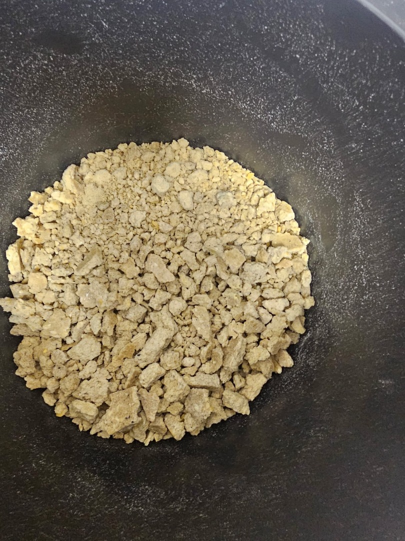 I will sell soybean cake, crude protein 41-42%, crude fat min